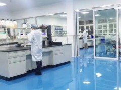 如何控制超净实验室内部环境?