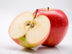 苹果天然香精中正丁醇、反2-己烯醛、正己醇、苯甲醛含量的
