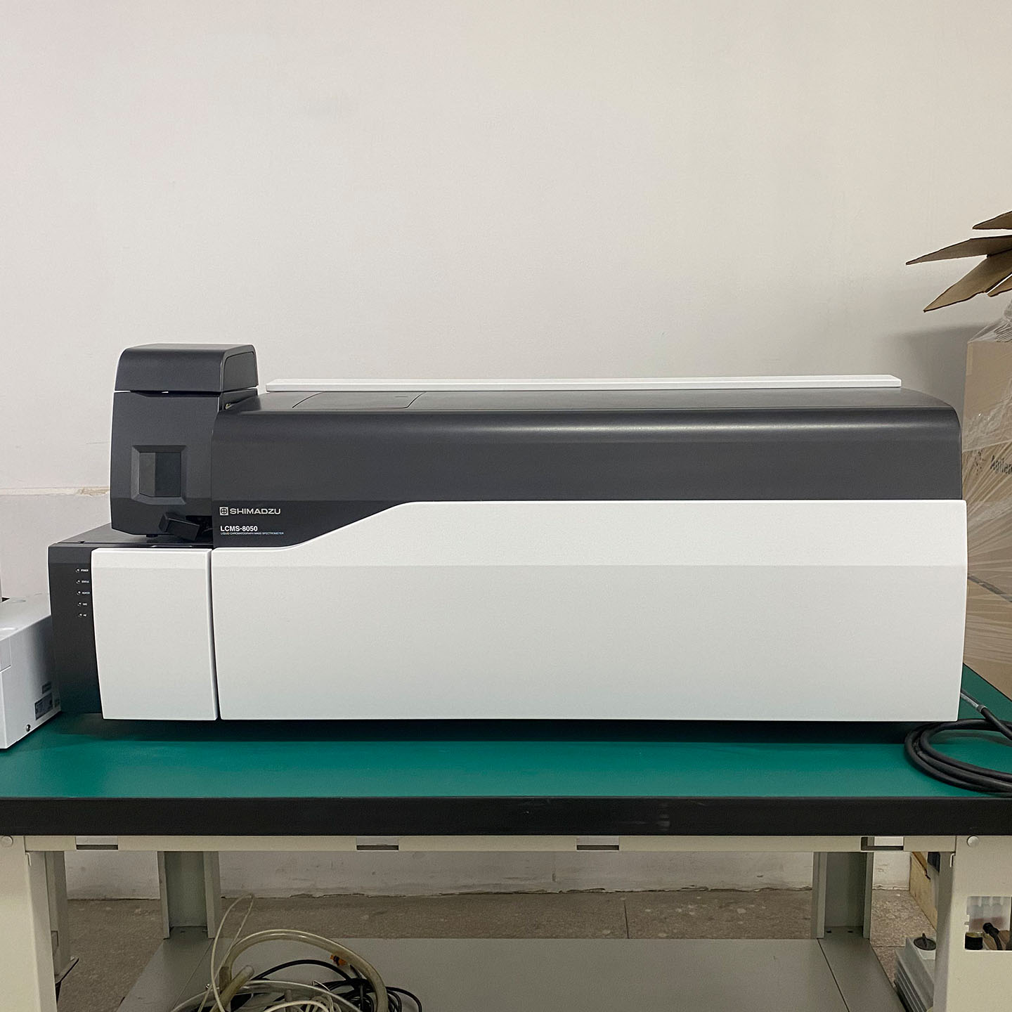 Shimadzu LCMS-8050