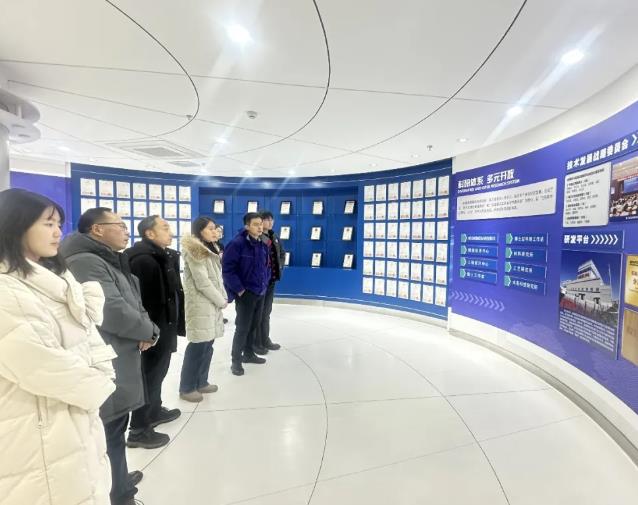 钢研纳克与哈锅