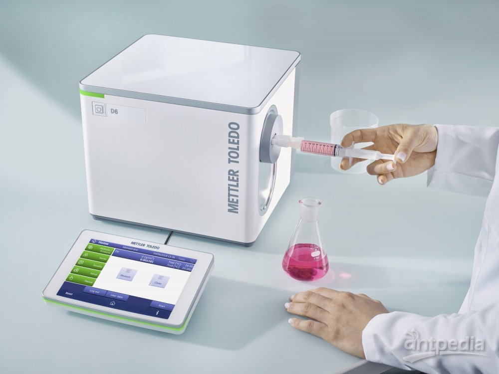 D6_diagonal_syringe_lab_Small Prints_55624.jpg